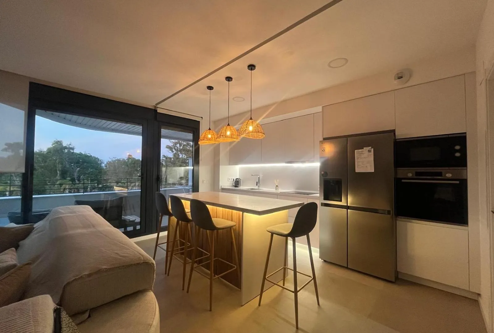 Luxury Apartment In Playa De Los Alamos Torremolinos