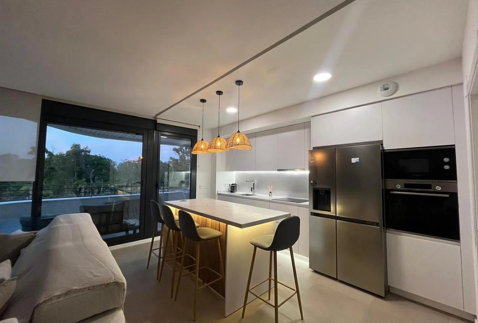 Luxury Apartment In Playa De Los Alamos Torremolinos España