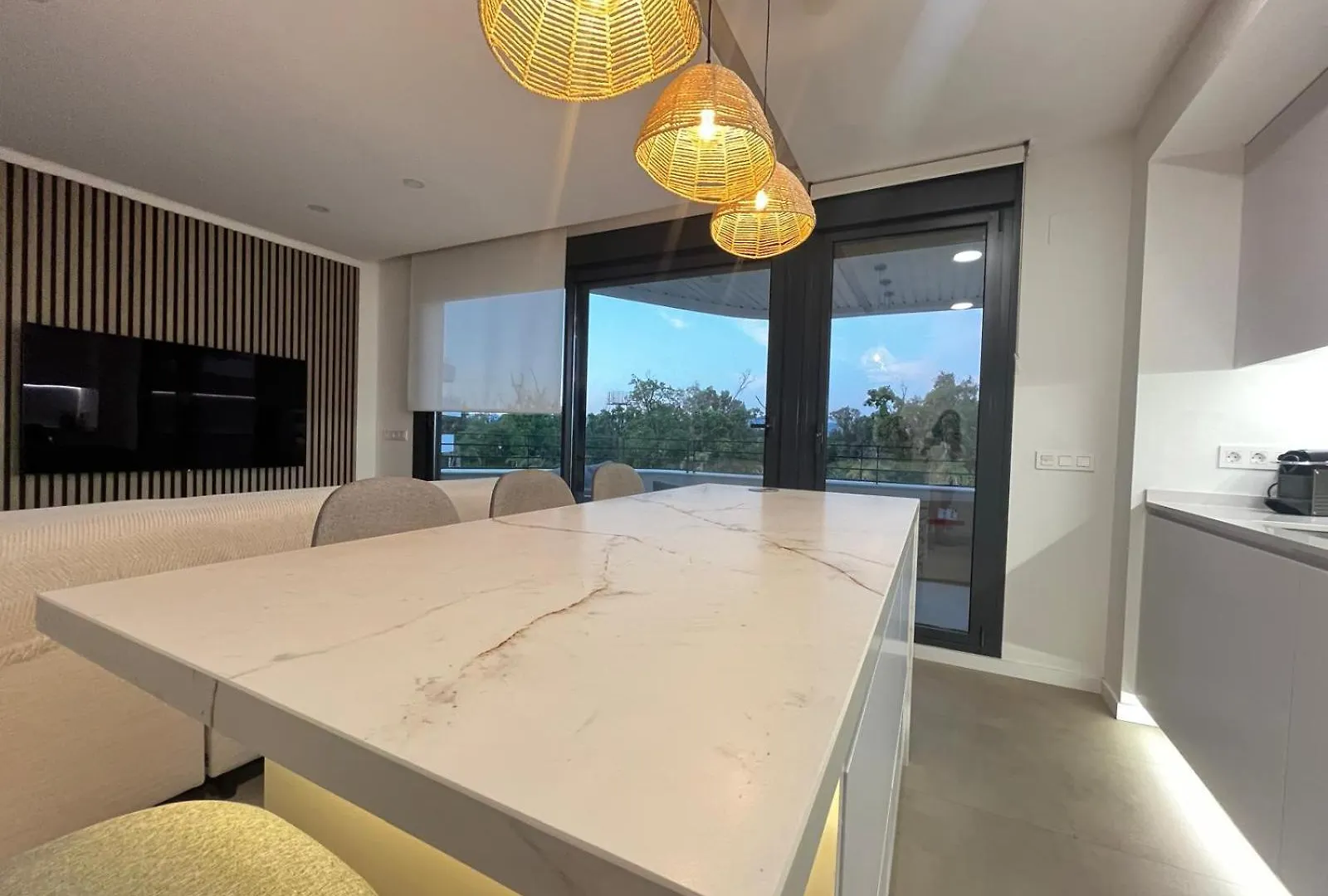 Luxury Apartment In Playa De Los Alamos Torremolinos