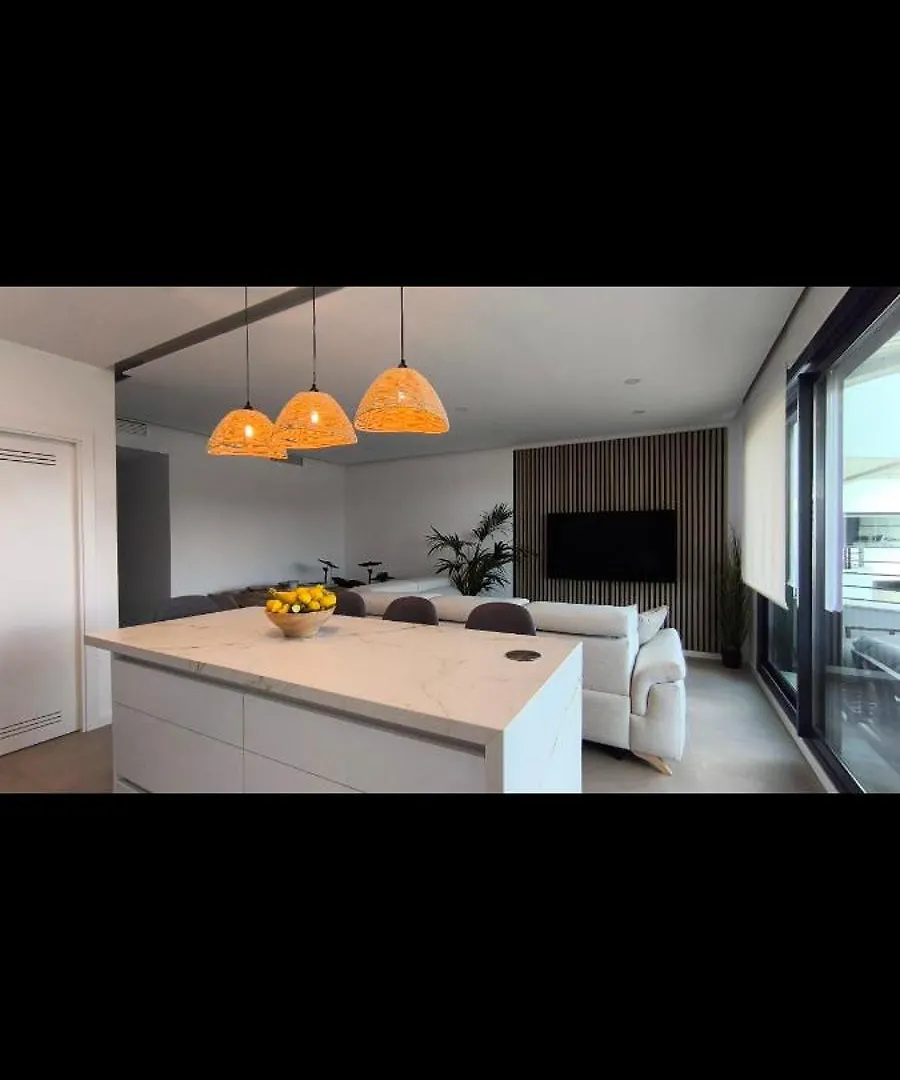 טורמולינוס Luxury Apartment In Playa De Los Alamos